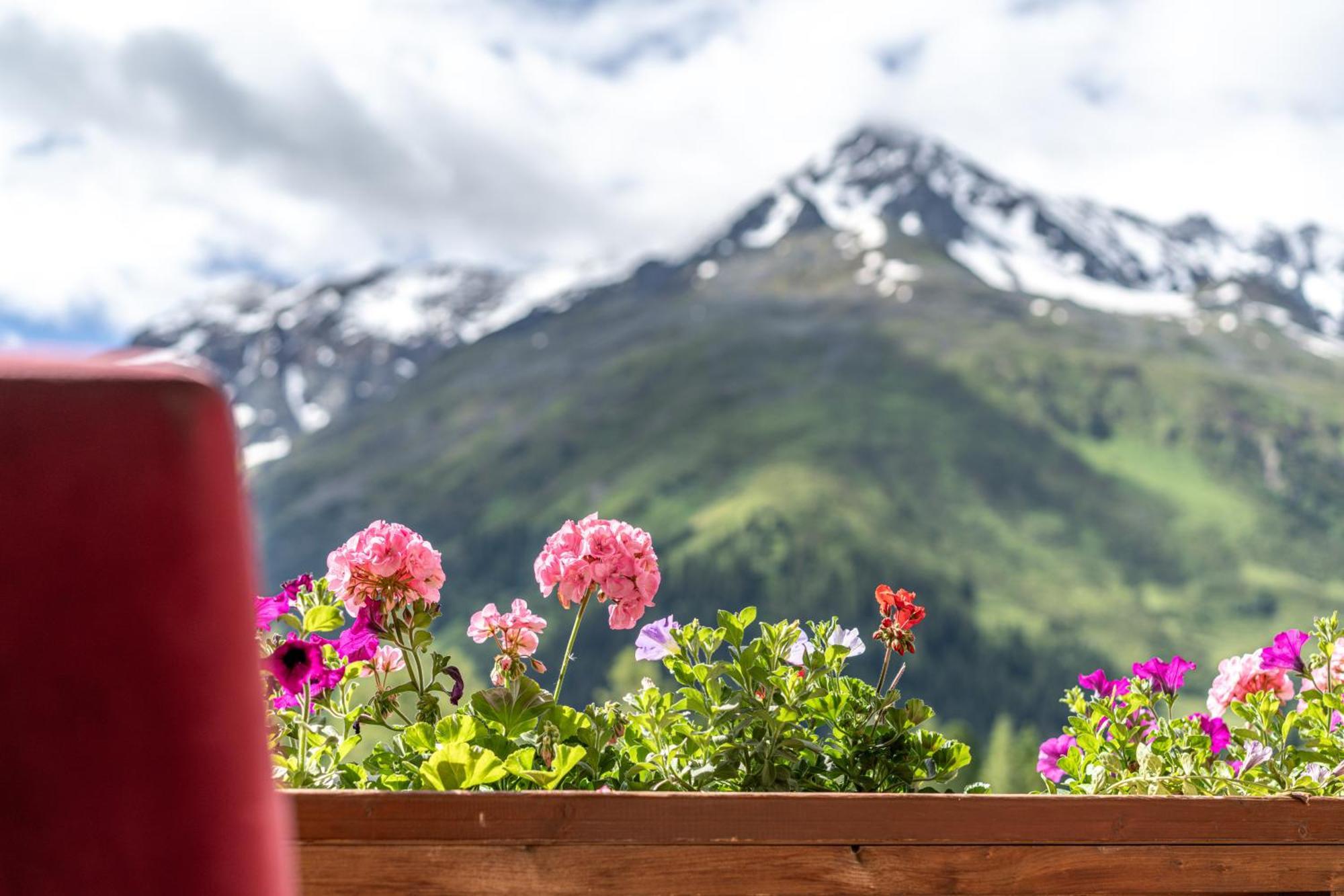 Hotel Mittagskogel Pitztal Sankt Leonhard im Pitztal Eksteriør bilde