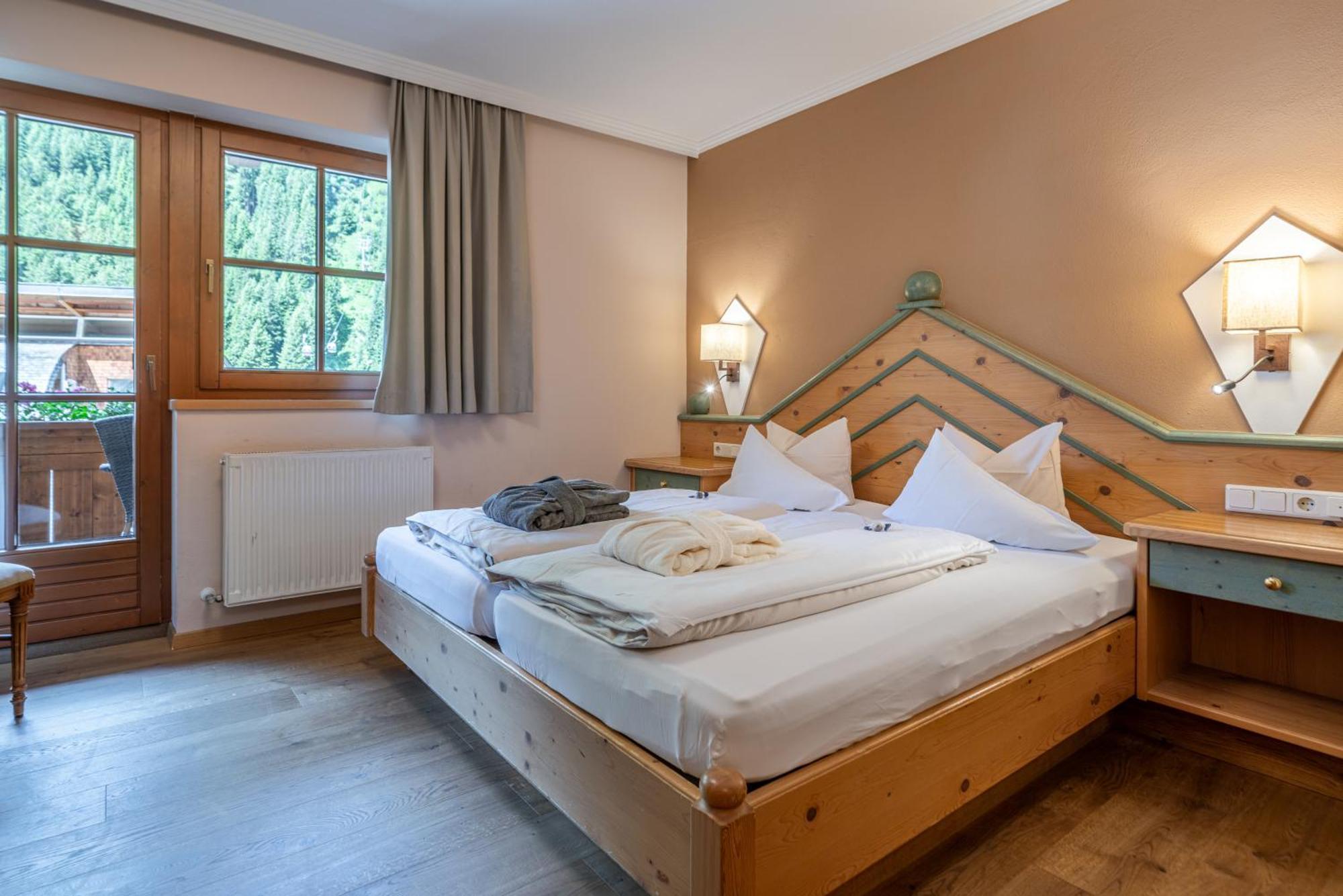 Hotel Mittagskogel Pitztal Sankt Leonhard im Pitztal Eksteriør bilde